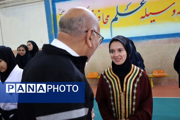 آیین افتتاحیه المپیاد ورزشی درون‌مدرسه‌ای در یزد