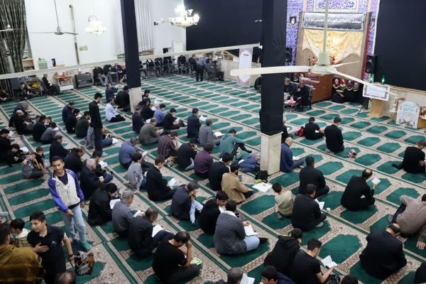 برگزاری مراسم قرائت دعای جوشن کبیر در مسجد حضرت صاحب الزمان (عج)
