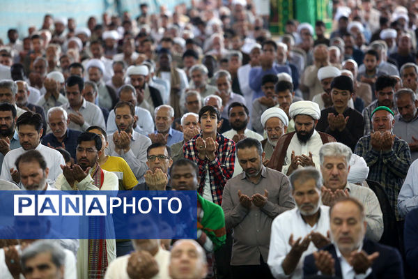اقامه نماز عید سعید قربان در مصلای قدس قم