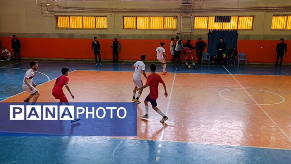 رقابت پرشور فوتسال مدارس ملکان با حضور ۸ تیم