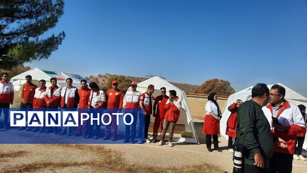 مانور سراسری زلزله در دبیرستان  پسرانه عشایر یاسوج 