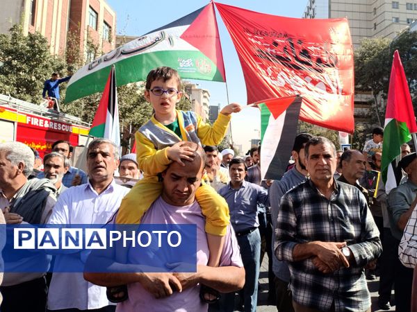 جمع خشم نصر در دومین سالگرد طوفان الاقصی؛ مردم پرشور به خیابان‌ها آمدند