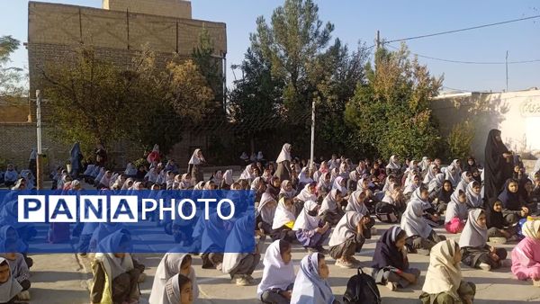 جشن ولادت حضرت زینب(س) و روز پرستار در دبستان شهید نجفی فدافن