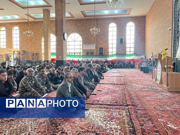 اجتماع بزرگ بسیجیان بخش صوفیان به‌مناسبت هفته بسیج