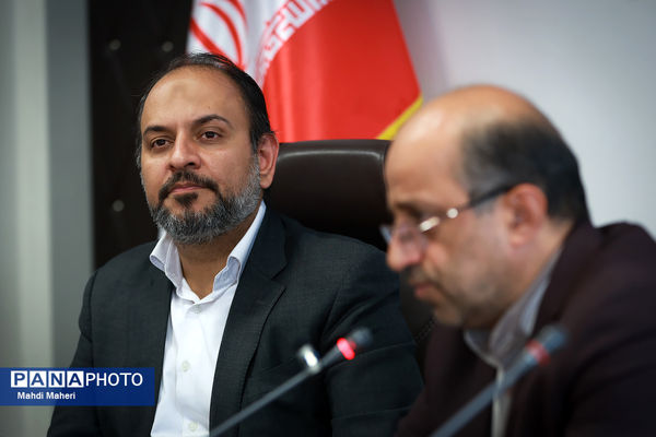 وبینار هم‌افزایی و همکاری در اجرای مطلوب غربالگری دانش‌آموزان متوسطه