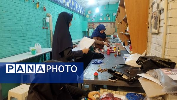 بازدید معاون آموزش متوسطه استان از دبیرستان شاهد تکتم ناحیه ۳ مشهد