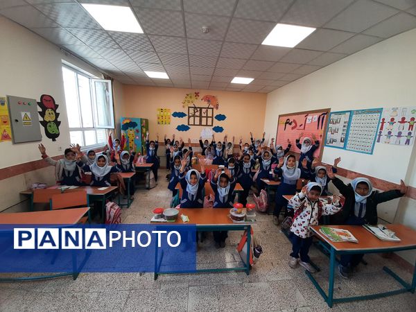 مراسم صبحگاه  دبستان زنده یاد امینی پور 