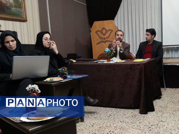 جلسه هماهنگی مسابقات دانش‌آموزی لیگ بازی‌ها در ناحیه3