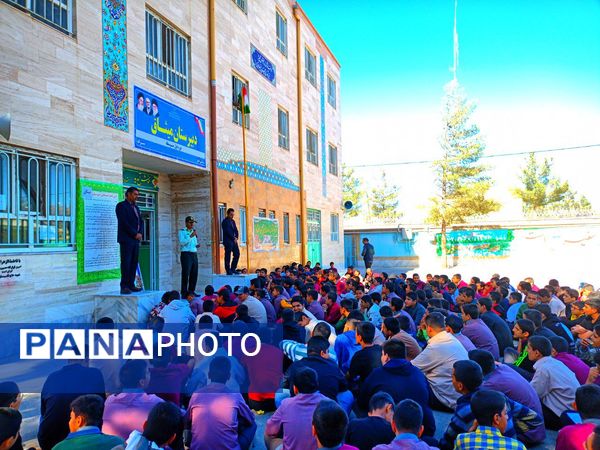 حضور رییس پلیس فتا شهرستان کاشمر در دبیرستان میثاق