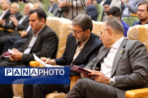 آیین کلنگ‌زنی ۱۶ مدرسه خیرساز در کاشان؛ مشارکت مردمی، حمایت دولتی