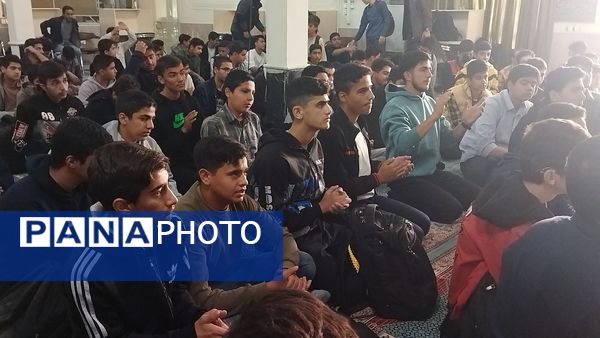 جشن میلاد حضرت زینب (س) و قرائت زیارت عاشورا در دبیرستان شاهد ابوذر غفاری نیشابور 