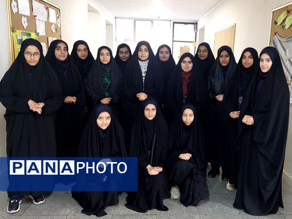 مراسم روز دانش‌آموز در دبیرستان هوشنگی