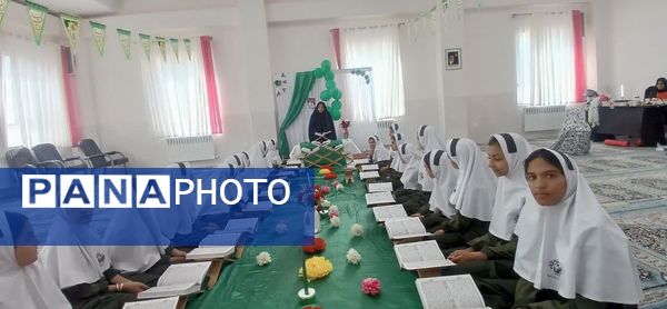 عزاداری به مناسبت شهادت حضرت زهرا (س) در دبستان حضرت زینب(س) مروست 