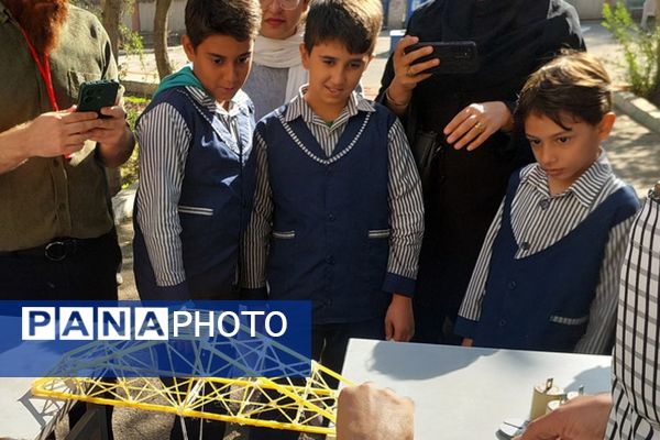 برگزاری مسابقات روز آزمایشگاه در پژوهش سرای بصیرت یک ناحیه دو شهرری 