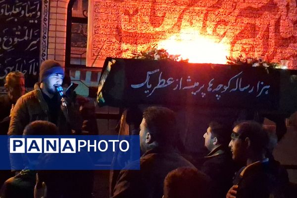 مراسم تشییع نمادین تابوت حضرت زهرا (س)در خیابان قناعت پیشه شیراز