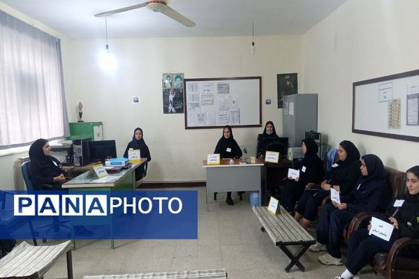 اجرای طرح مدام در دبیرستان عفت شهرستان پارس آباد 