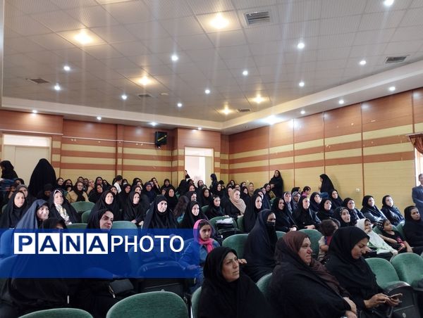 همایش پیشگیری از آسیب‌های اجتماعی در منطقه زرین آباد