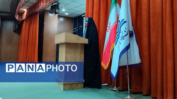 برگزاری محفل شعر در دانشگاه یاسوج