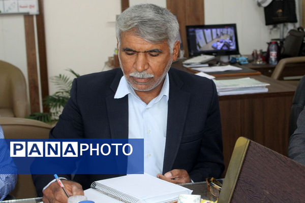 جلسه شورای برنامه‌ریزی اردوگاه‌های دانش‌آموزی استان بوشهر