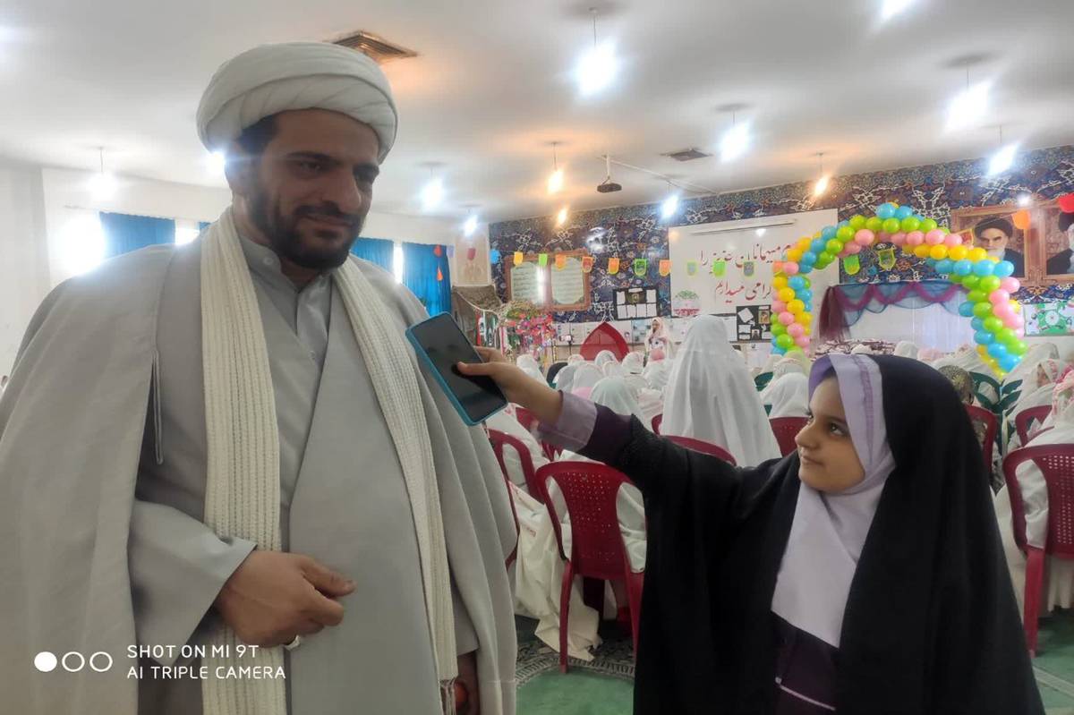 برگزاری جشن روزه‌اولی‌ها به مناسبت فرا رسیدن ماه رمضان در دبستان شهید احمدی اصفهان/ فیلم