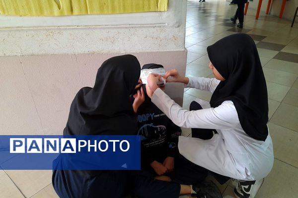 مانور زلزله در دبیرستانه دخترانه شاهد فیض ناحیه 3 شیراز