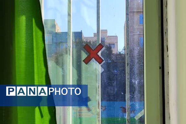 مانور زلزله در دبیرستان پروین اعتصامی 