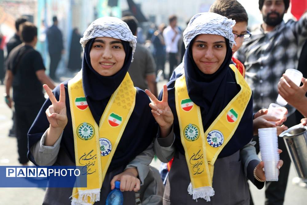 دانش آموزان اهوازی انزجار از استکبار جهانی را در قاب دوربین پانا ثبت کردند