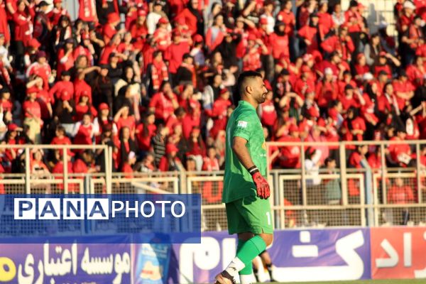 بازی بدون گل تراکتور و فجر سپاسی
