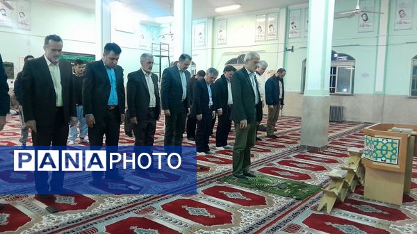 مراسم افطاری در دبیرستان دهخدا ناحیه یک کرج 