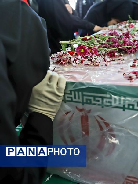 میزبانی هنرجویان هنرستان دکتر حسابی شهر محلات از پیکر شهید گمنام دفاع مقدس 