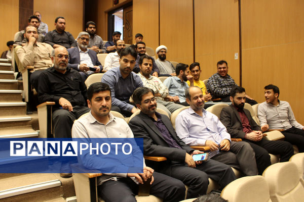 جلوه‌هایی از دومین دوره جشنواره روایت جهاد در قم -1