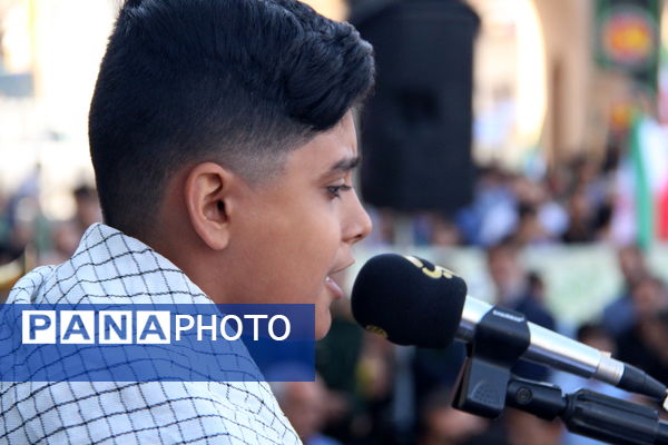 راهپیمایی ۱۳ آبان روز غلبه بر استکبار جهانی دانش‌آموزان شهر یزد