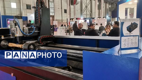 نمایشگاه پژوهش و فناوری در مشهد