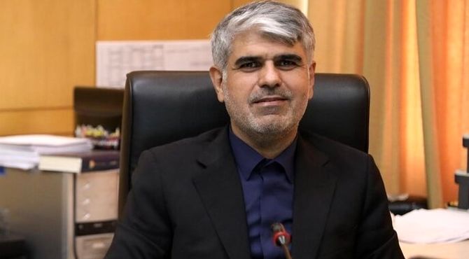 دانش‌آموزان باید با سلاح علم و دانش با دشمنان این مرز و بوم مقابله کنند