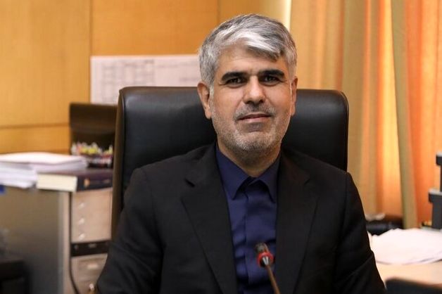 دانش‌آموزان باید با سلاح علم و دانش با دشمنان این مرز و بوم مقابله کنند