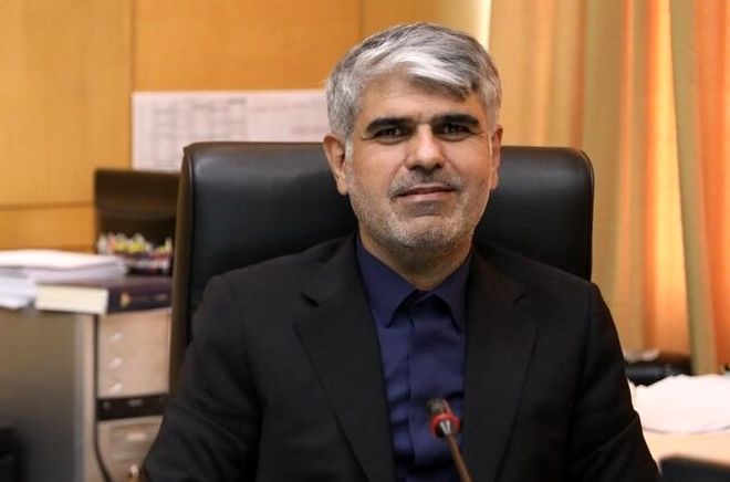 دانش‌آموزان باید با سلاح علم و دانش با دشمنان این مرز و بوم مقابله کنند