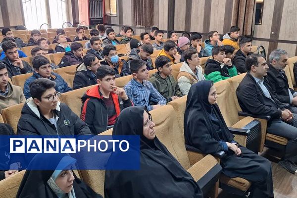 برگزاری همایش‌ هدایت تحصیلی،در قرچک 