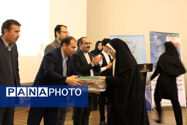 همایش تجلیل از پژوهشگران و نخبگان دانش‌آموزی در سملقان