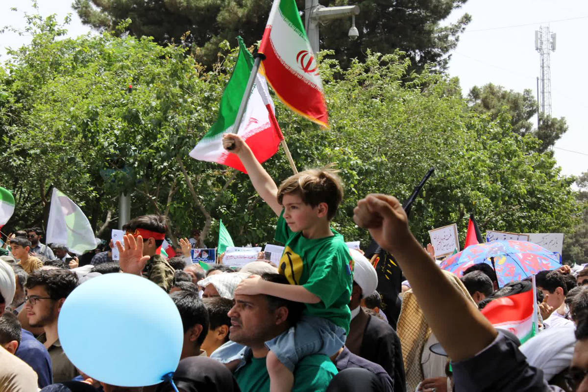 جامعه ورزش و جوانان ایران در خط مقدم دفاع از وطن، عزت ملی