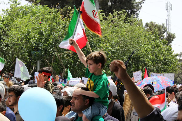 جامعه ورزش و جوانان ایران در خط مقدم دفاع از وطن، عزت ملی
