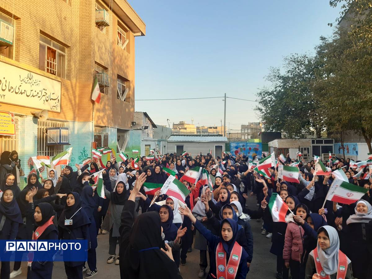 ۱۳ آبان روز دانش آموز و شهادت حضرت فاطمه زهرا در مدرسه مهندس رحمانی فرد ناحیه ۱ مشهد مقدس