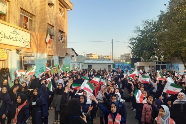 ۱۳ آبان روز دانش آموز و شهادت حضرت فاطمه زهرا در مدرسه مهندس رحمانی فرد ناحیه ۱ مشهد مقدس