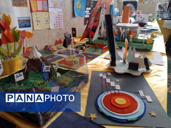جشنواره هنری «ماها» در دبیرستان معراج ناحیه یک کرج 