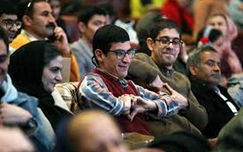 آغاز به‌کار نمایشگاه «هنر فرشته‌ها» در دانشگاه آزاد اسلامی واحد تهران غرب
