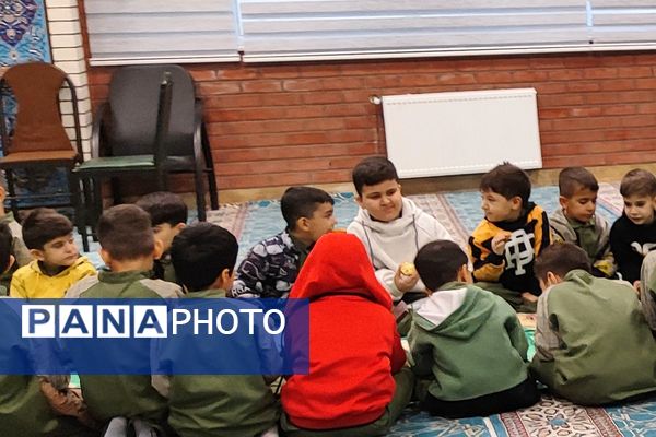 آیین سه‌شنبه‌های مهدوی در مدرسه شهید حسین غفاری