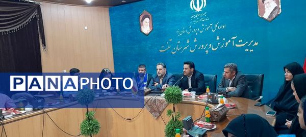 نشست خبرنگاران پانا تفت با رئیس سازمان دانش‌آموزی استان یزد