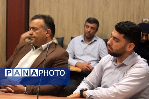 برگزاری نشست بصیرتی جهاد تبیین پیشرفت مدارس در بهارستان‌دو