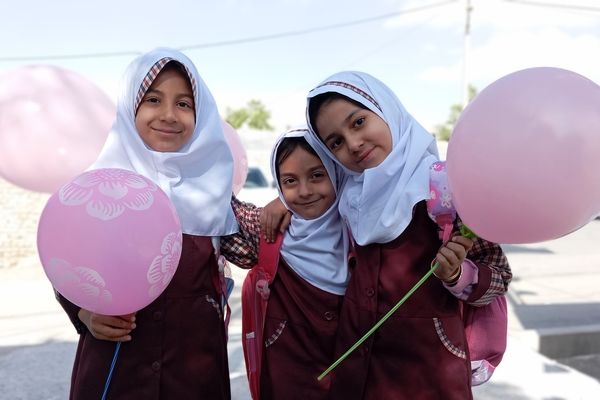 شکوفه‌های لبخند در جشن شکوفه‌ها؛ آغاز فصل دانش‌آموزی با شادی و هیجان