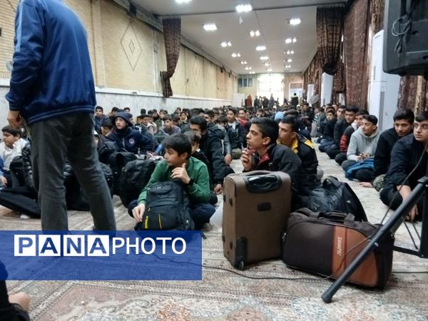 اعزام پنجمین کاروان راهیان نور پسران دانش‌آموز استان قم