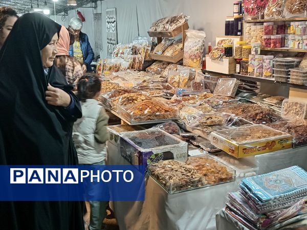 نمایشگاه صنایع دستی در محله طلاب مشهد